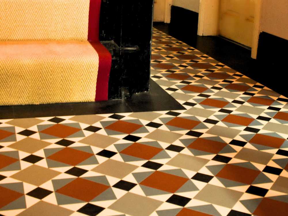 Karndean Mayfair Victorian tile style flooring in a hallway