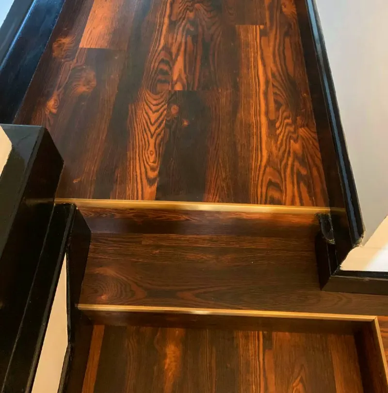 Karndean Van Gogh LVT Salvaged Barnwood in a Newton Abbot bedroom
